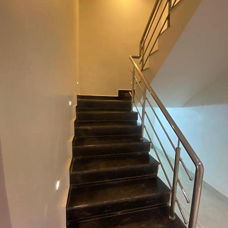 Hotel Raghupati Ayodhya エクステリア 写真