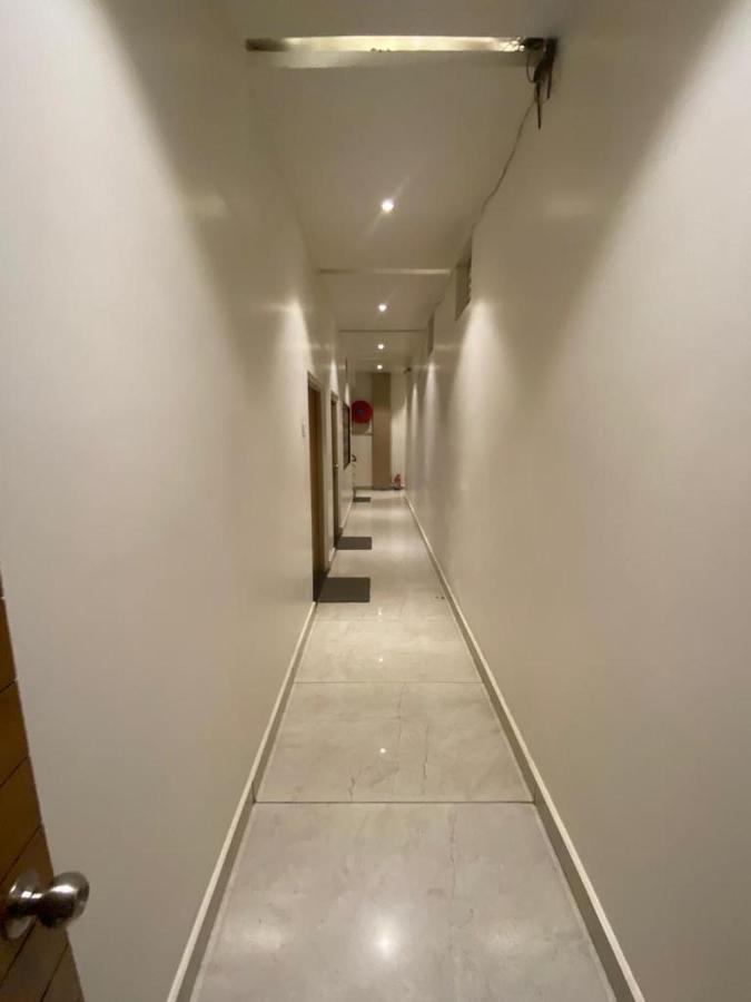 Hotel Raghupati Ayodhya エクステリア 写真