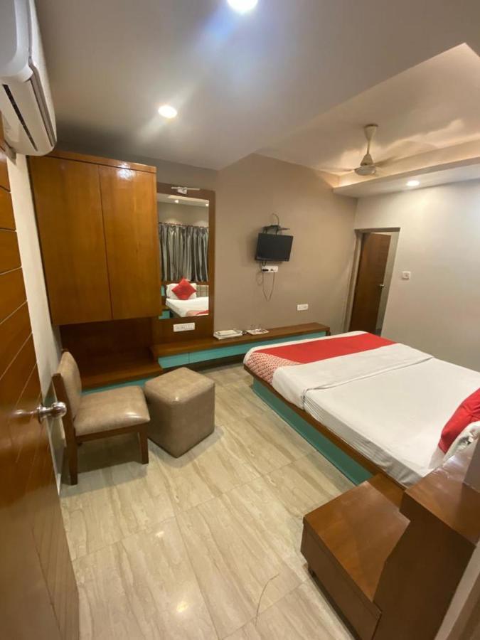 Hotel Raghupati Ayodhya エクステリア 写真